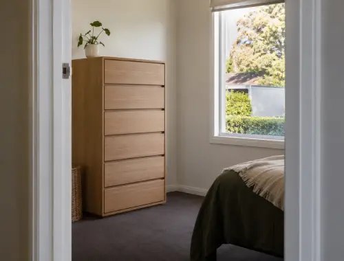 Mitchelton Removalists 1 Mitchelton removalists assisting with small loads and furniture moves