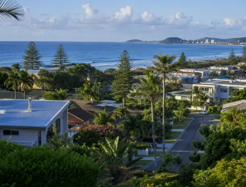 Sunshine Coast removalists assisting with furniture and smaller household moves