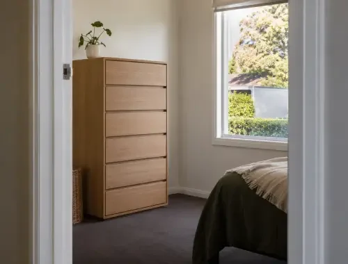 Mitchelton removalists assisting with small loads and furniture moves